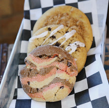 Load image into Gallery viewer, Foxship Bakery June Exclusive Flight