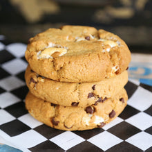 Load image into Gallery viewer, Foxship Bakery Vegan S&#39;mores Cookie