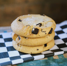 Load image into Gallery viewer, Foxship Bakery Vegan Salted Chocolate Chunk Cookies