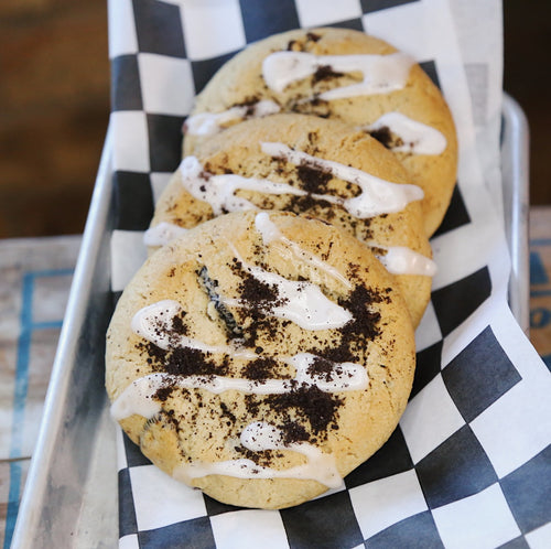 Foxship Bakery Vegan Cookies & Cream Cookies