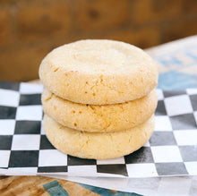 Load image into Gallery viewer, 6 Quarter Pound Vegan Limoncello Cookies